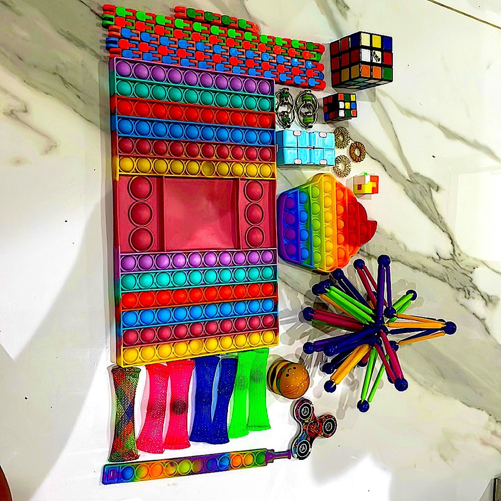 Rainbow fidget pack
